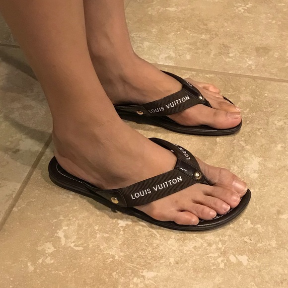 💯 Authentic Louis Vuitton flip flop thongs brown - Picture 8 of 8